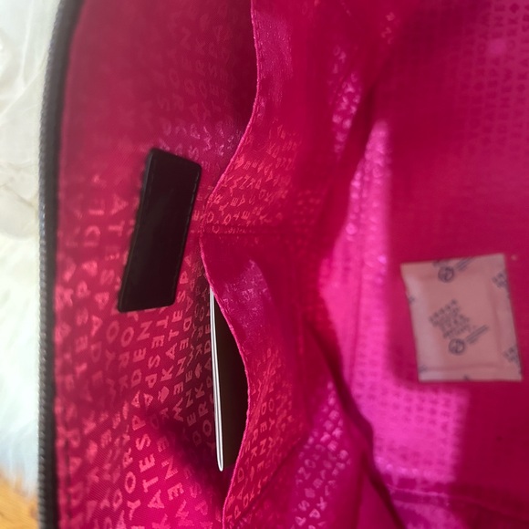 Kate Spade patent leather black cream stripe bag. Super cute w Hot Pink Lining. - Picture 8 of 10